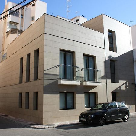 Apartamentos Poniente - Mares ตอร์เรเดลมาร์ ภายนอก รูปภาพ