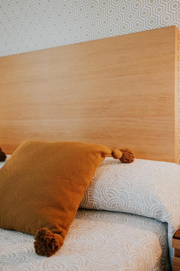 Apartamentos Poniente - Mares ตอร์เรเดลมาร์ ภายนอก รูปภาพ