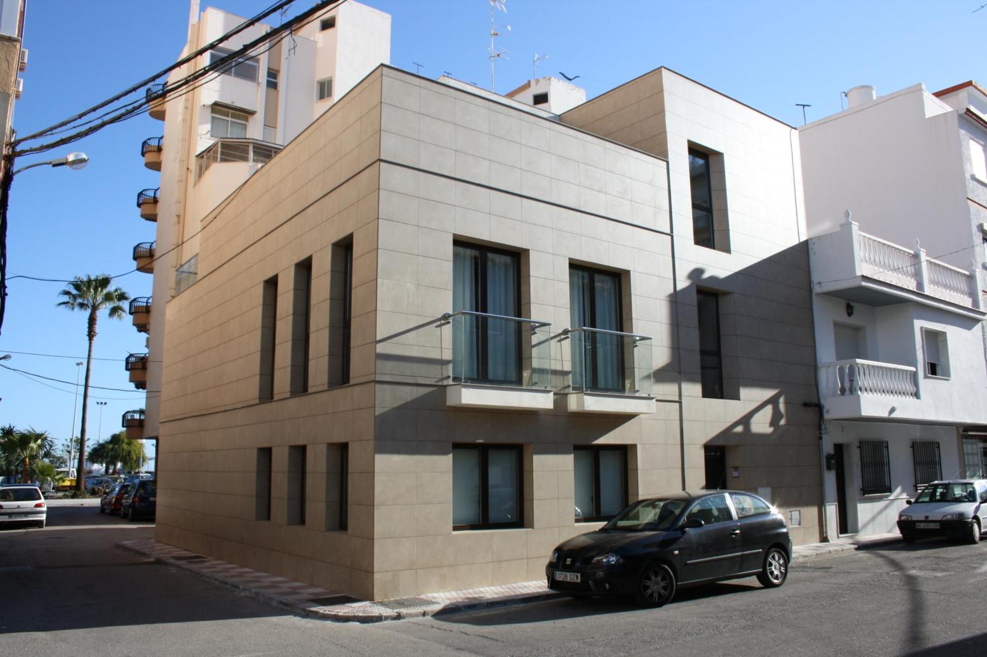Apartamentos Poniente - Mares ตอร์เรเดลมาร์ ภายนอก รูปภาพ